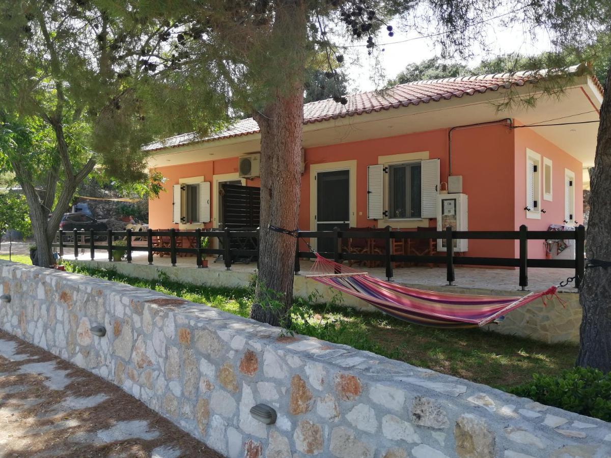 Athéras Reginas Studios מראה חיצוני תמונה