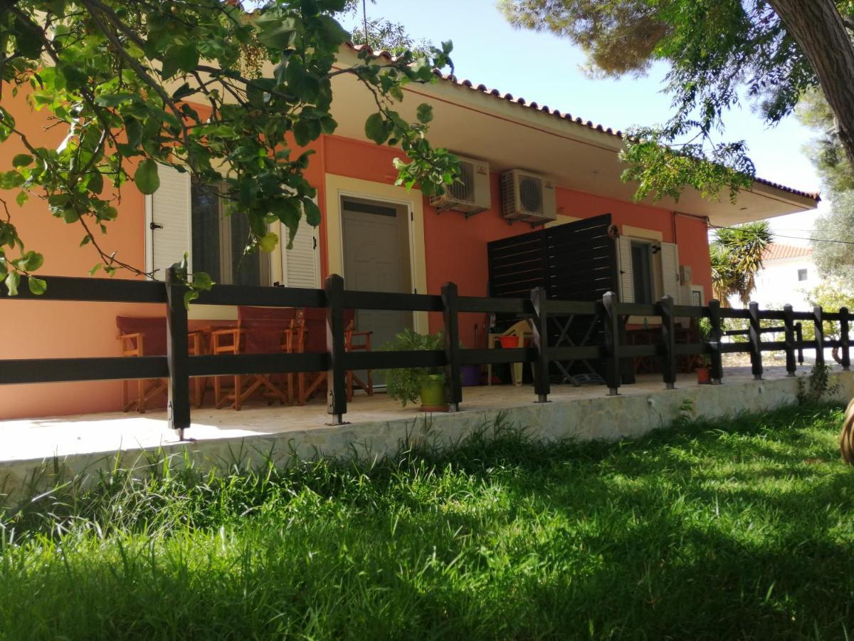 Athéras Reginas Studios מראה חיצוני תמונה