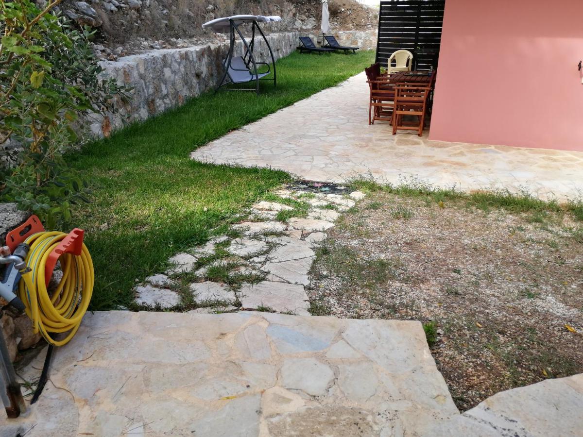 Athéras Reginas Studios מראה חיצוני תמונה