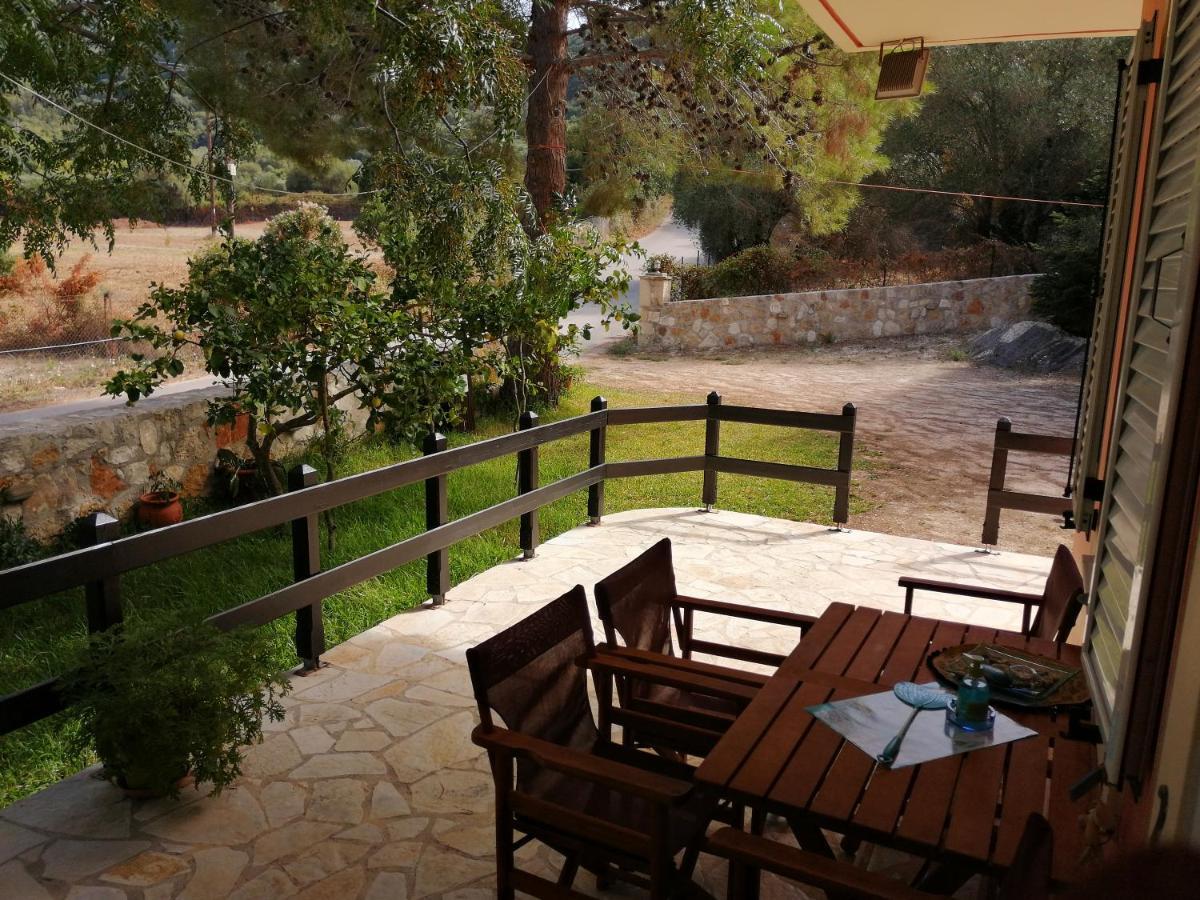 Athéras Reginas Studios מראה חיצוני תמונה