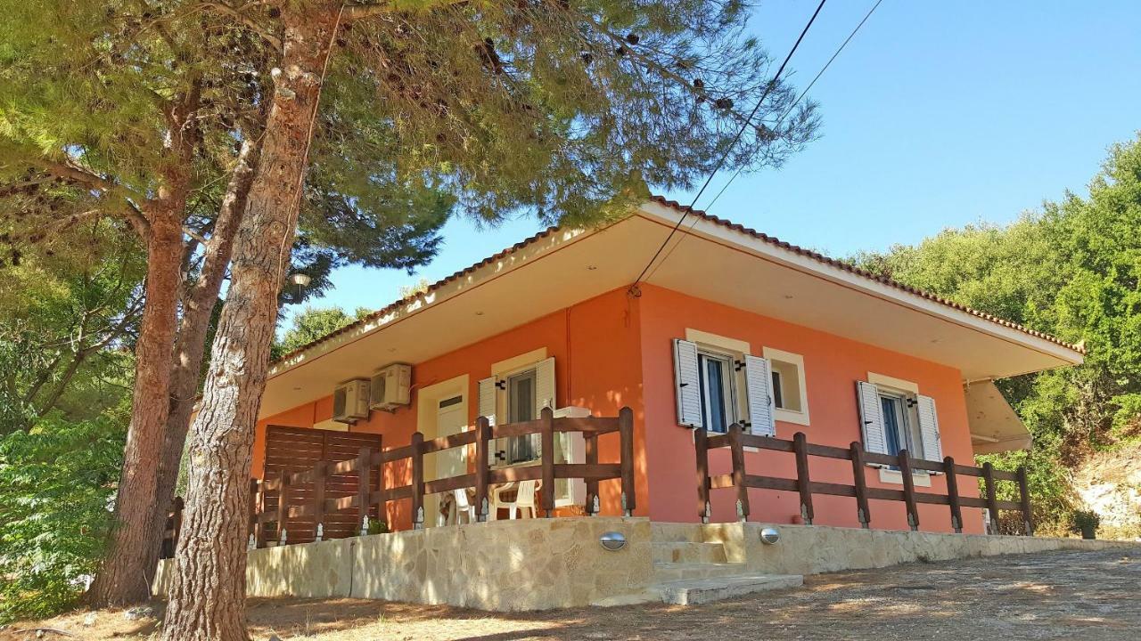 Athéras Reginas Studios מראה חיצוני תמונה